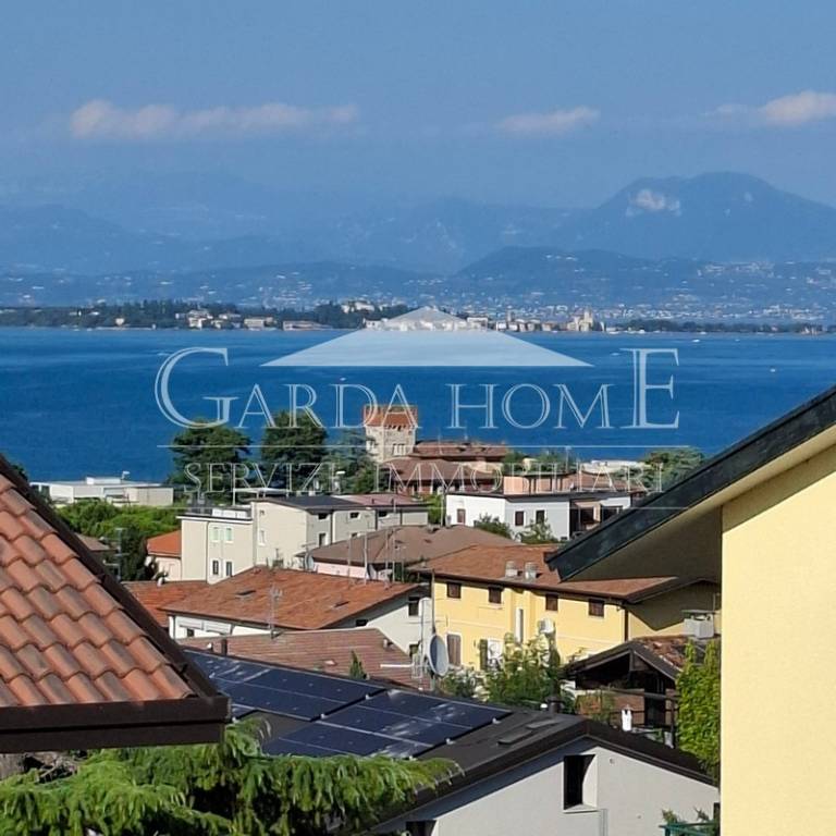 appartamento in vendita a Desenzano del Garda