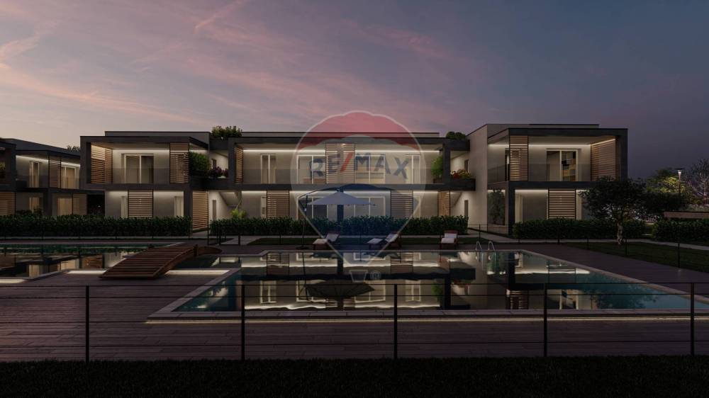 appartamento in vendita a Desenzano del Garda in zona Rivoltella