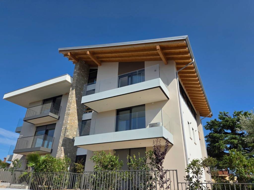 appartamento in vendita a Desenzano del Garda