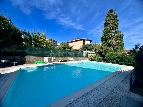 casa indipendente in vendita a Desenzano del Garda