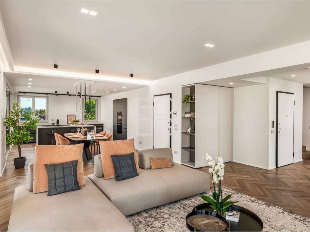 appartamento in vendita a Desenzano del Garda