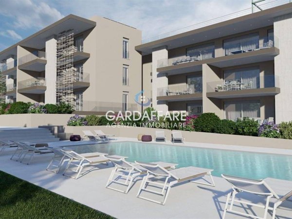 appartamento in vendita a Desenzano del Garda in zona Rivoltella