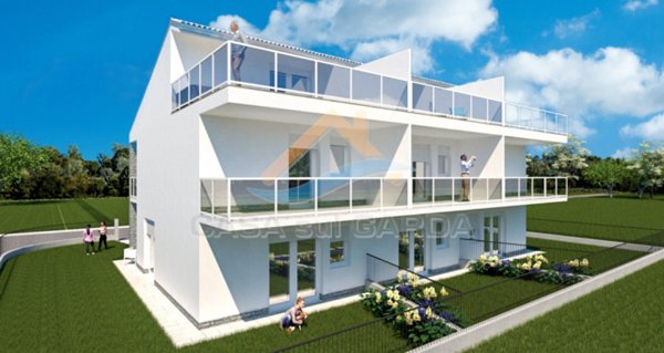 casa indipendente a Desenzano del Garda in zona San Martino della Battaglia