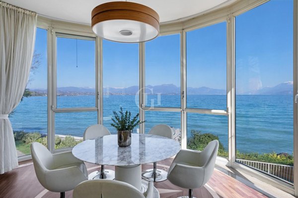 casa indipendente in vendita a Desenzano del Garda