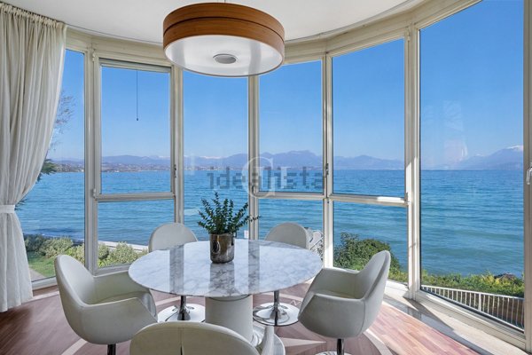 casa indipendente in vendita a Desenzano del Garda