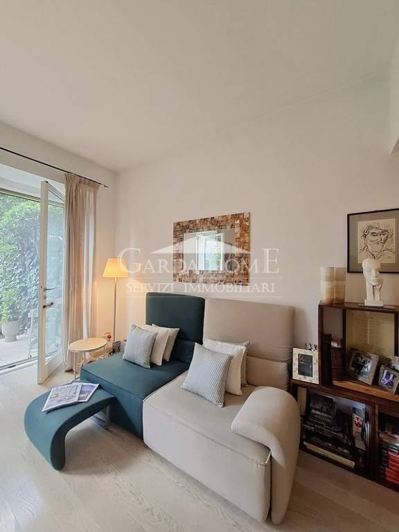 appartamento in vendita a Desenzano del Garda