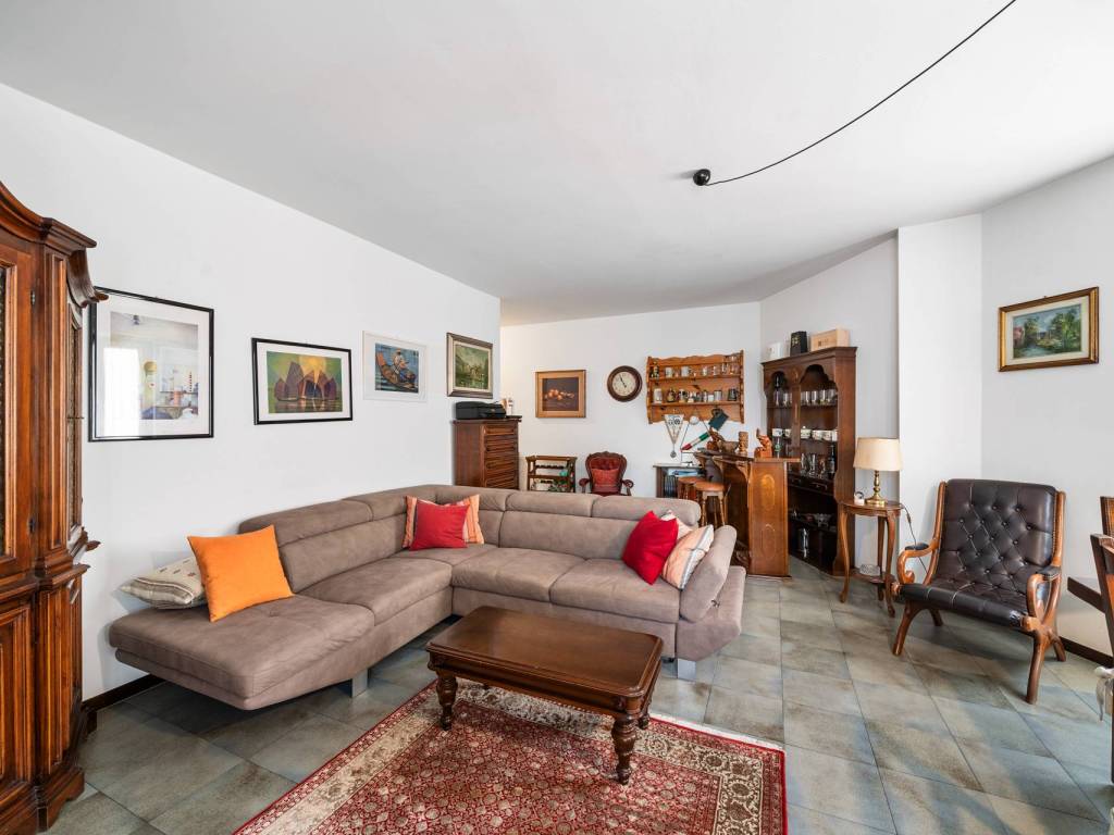 appartamento in vendita a Desenzano del Garda