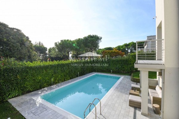 casa indipendente in vendita a Desenzano del Garda