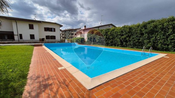 appartamento in vendita a Desenzano del Garda in zona Rivoltella