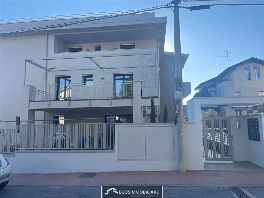 appartamento in vendita a Desenzano del Garda