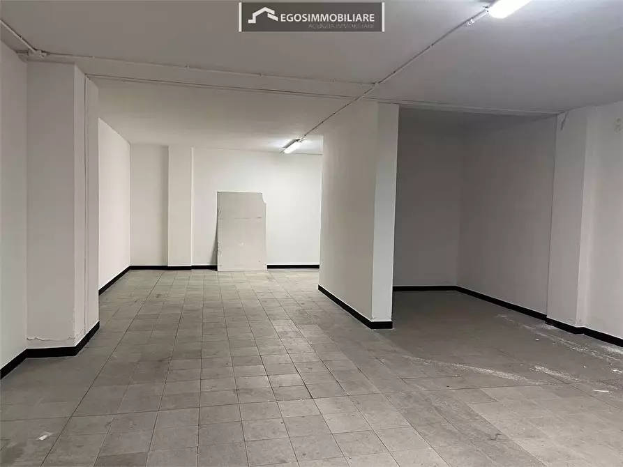 locale di sgombero in vendita a Desenzano del Garda