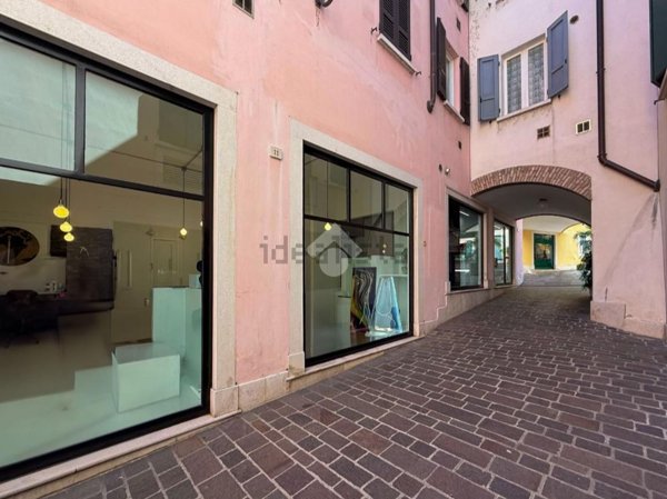 villa in vendita a Desenzano del Garda