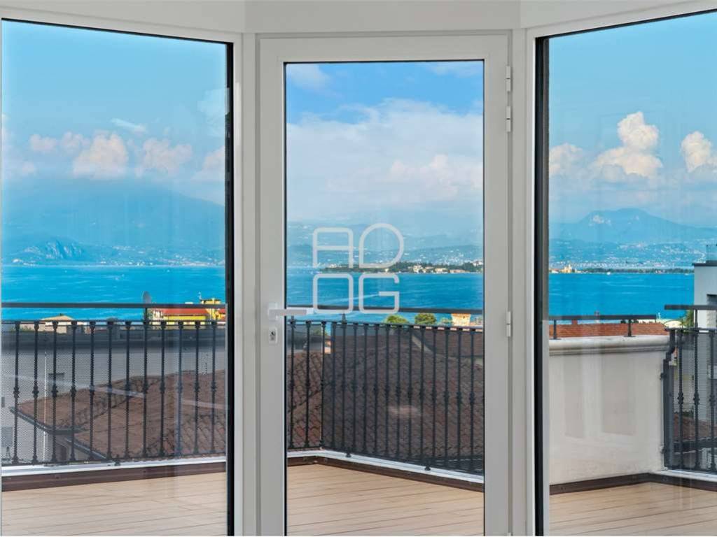 appartamento in vendita a Desenzano del Garda