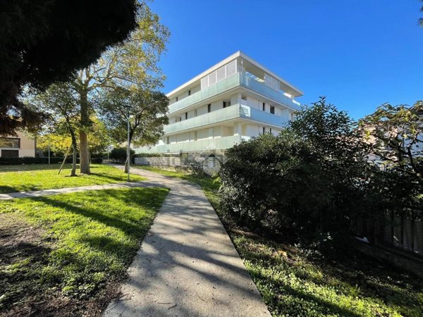 appartamento in vendita a Desenzano del Garda