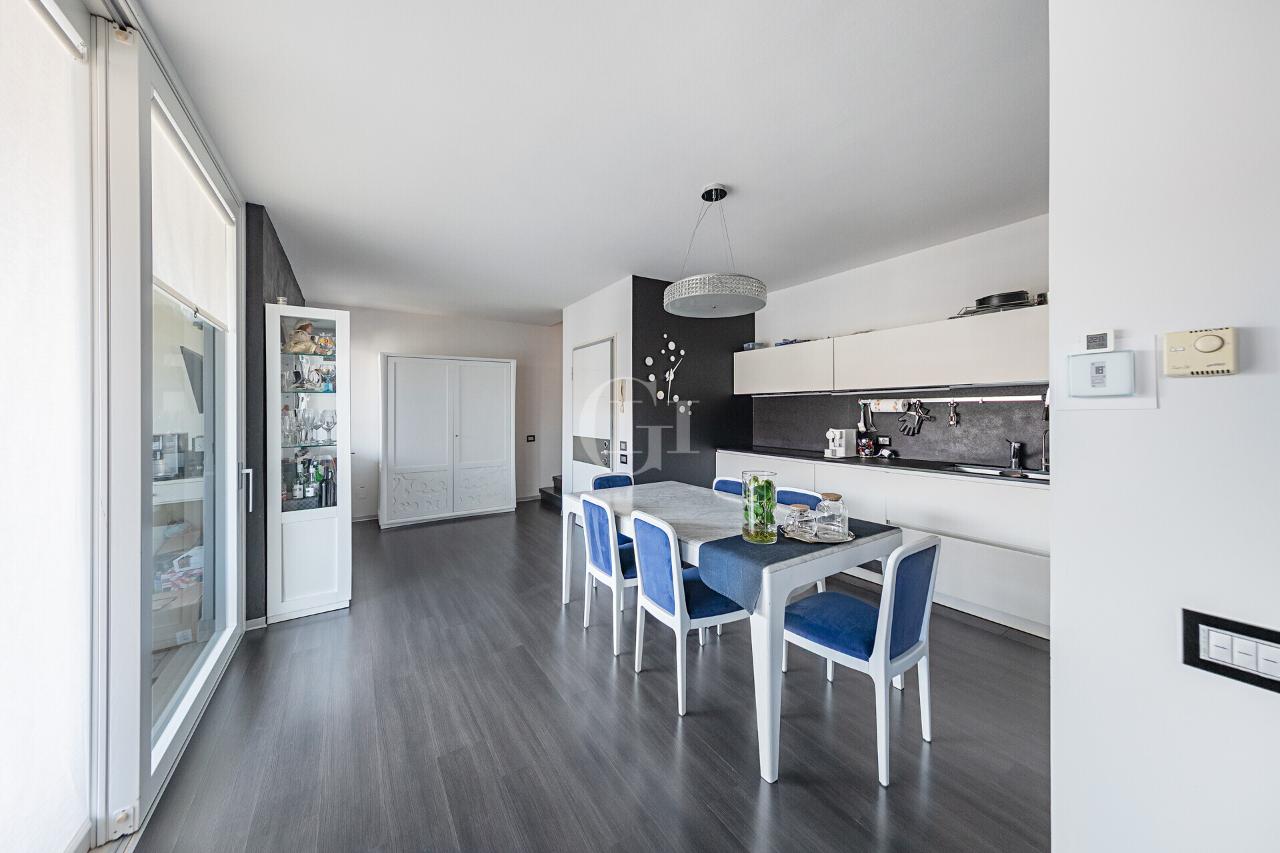 appartamento in vendita a Desenzano del Garda