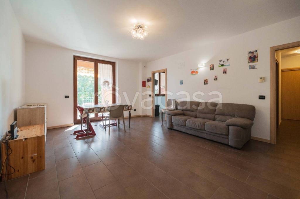 appartamento a Desenzano del Garda in zona San Martino della Battaglia