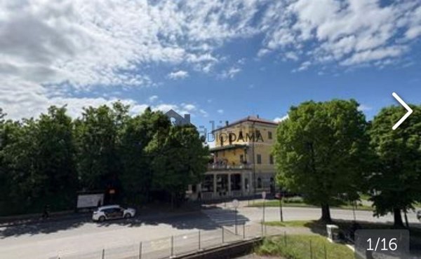 casa indipendente in vendita a Desenzano del Garda