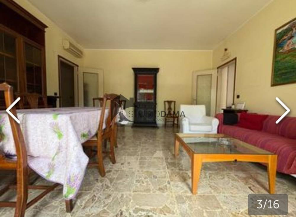 casa indipendente in vendita a Desenzano del Garda