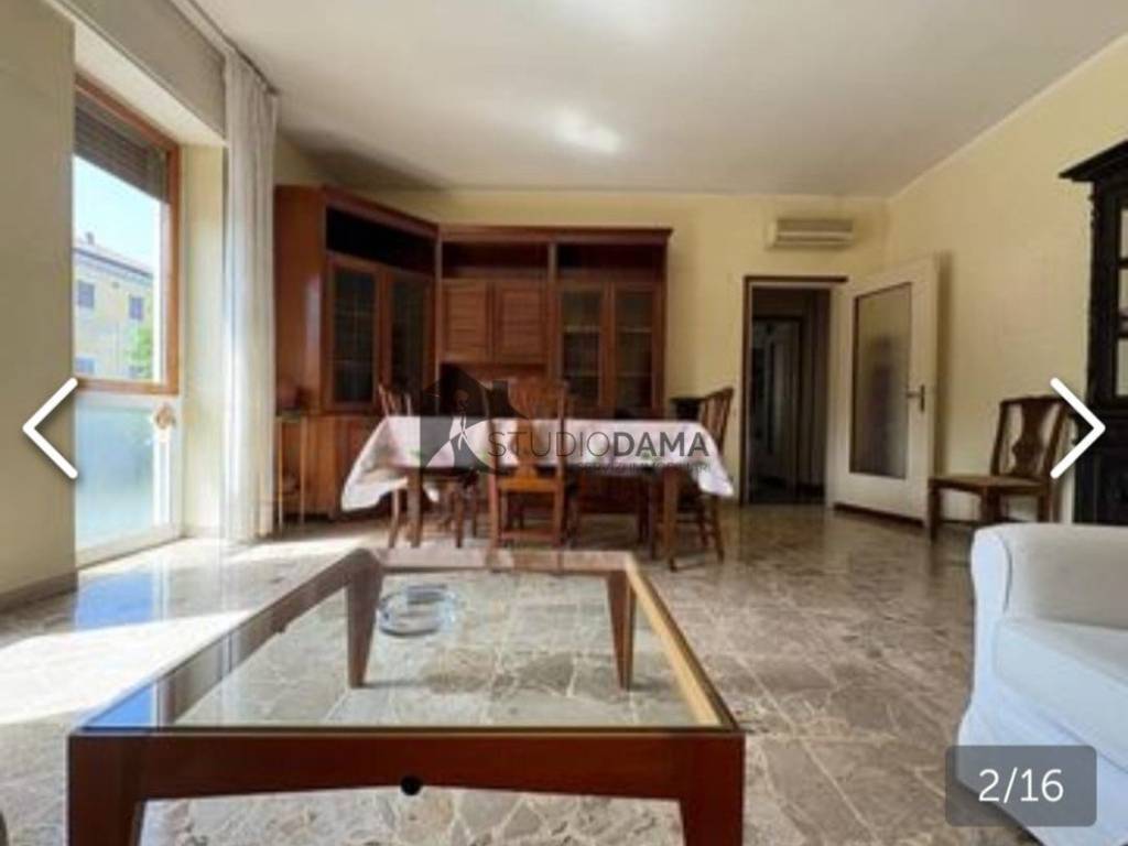 casa indipendente in vendita a Desenzano del Garda