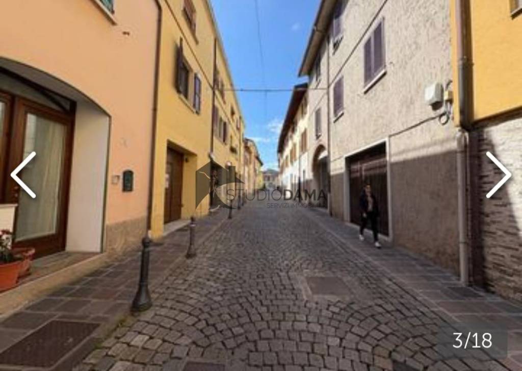 appartamento in vendita a Desenzano del Garda in zona Rivoltella