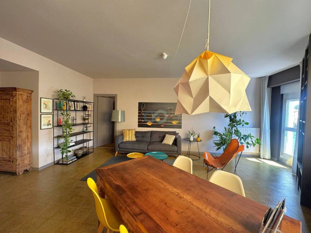 appartamento in vendita a Desenzano del Garda