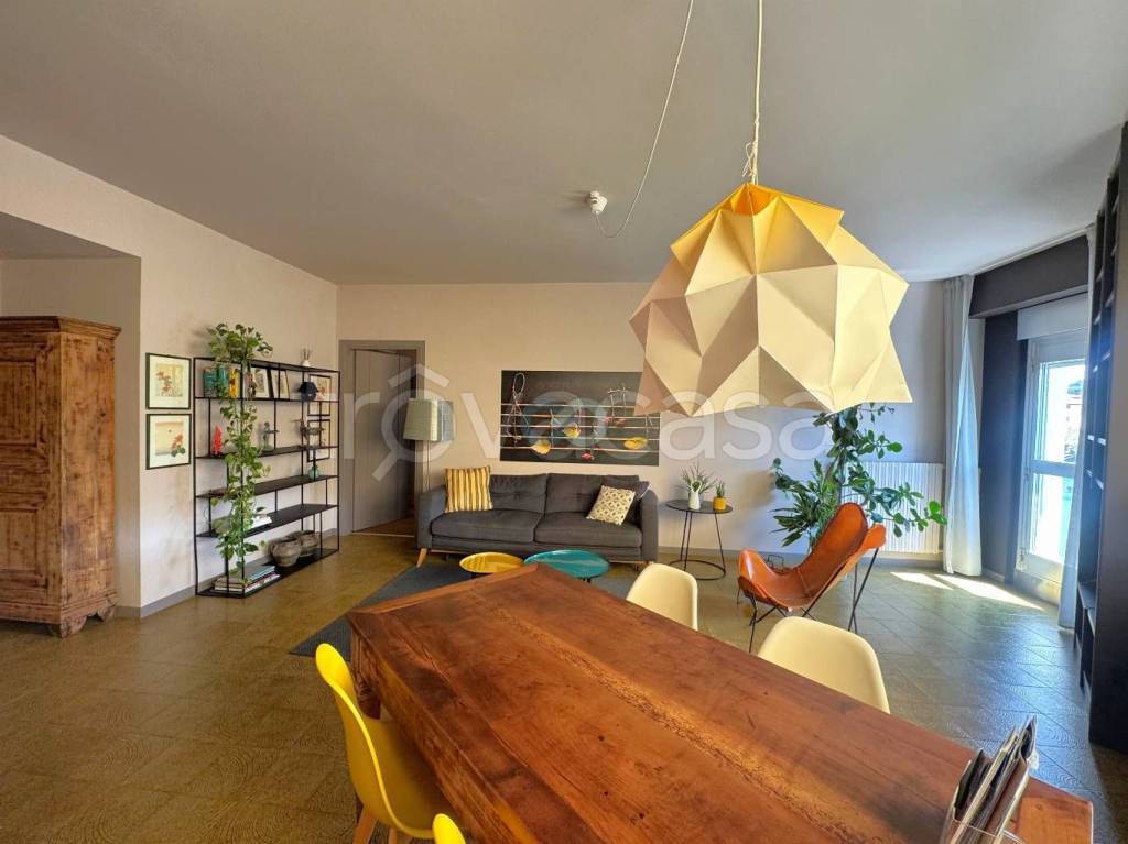 appartamento in vendita a Desenzano del Garda