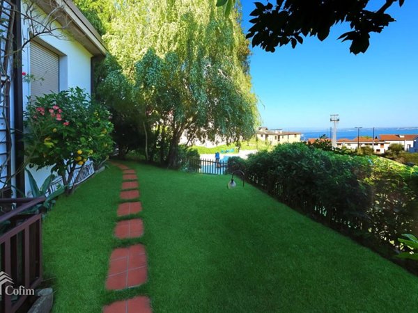 casa indipendente in vendita a Desenzano del Garda