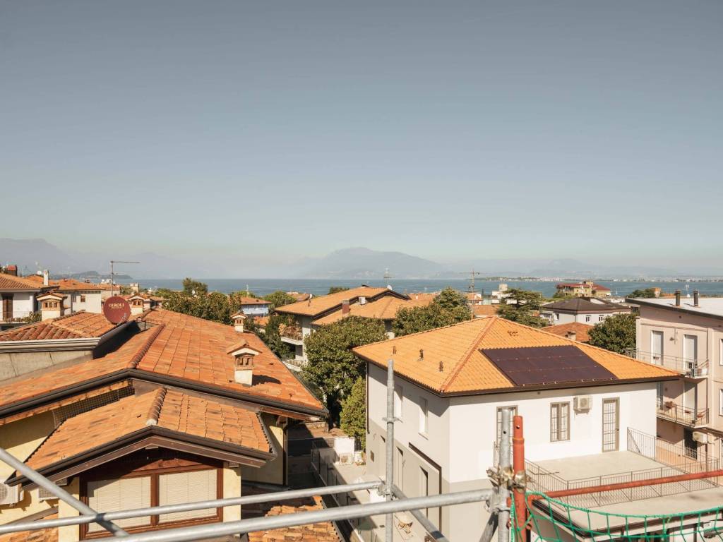 appartamento in vendita a Desenzano del Garda