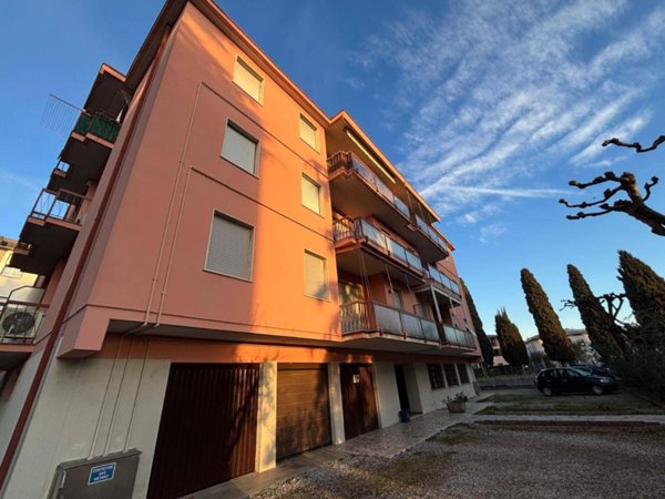 appartamento in vendita a Desenzano del Garda