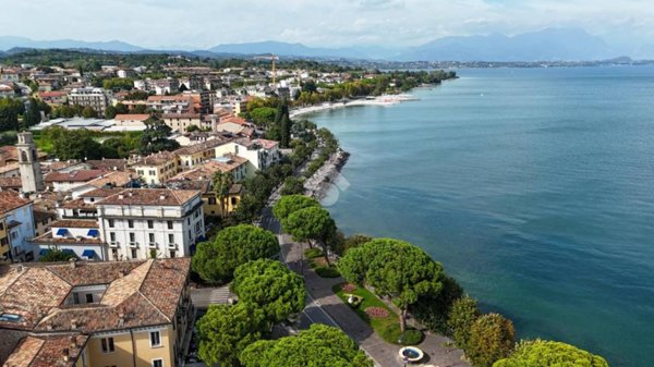 trivano in vendita a Desenzano del Garda