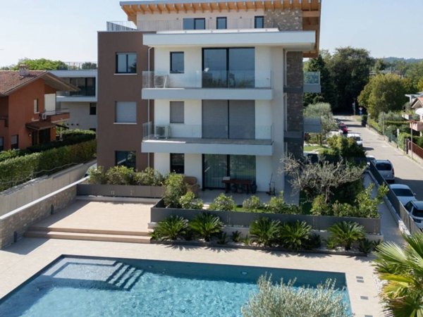 appartamento in vendita a Desenzano del Garda