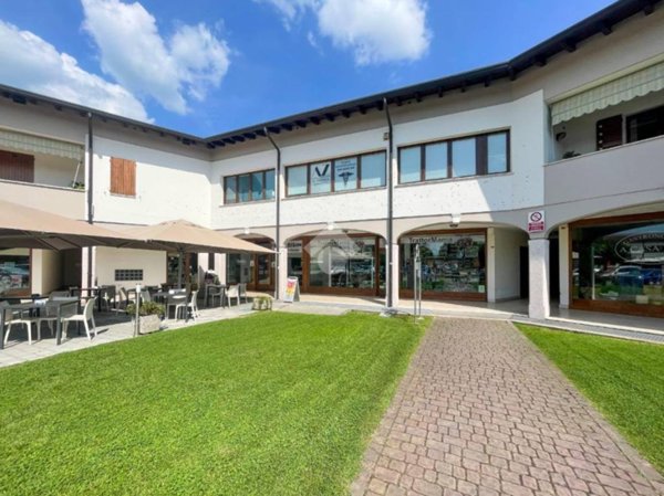 appartamento a Desenzano del Garda in zona San Martino della Battaglia