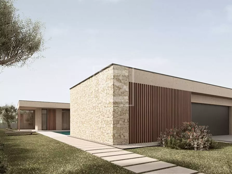 casa indipendente a Desenzano del Garda in zona San Martino della Battaglia