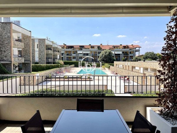 appartamento in vendita a Desenzano del Garda in zona Rivoltella