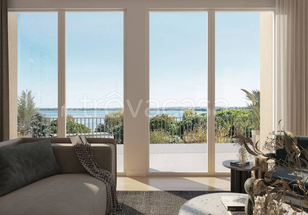 appartamento in vendita a Desenzano del Garda