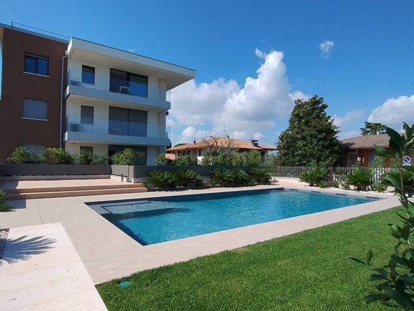 appartamento in vendita a Desenzano del Garda