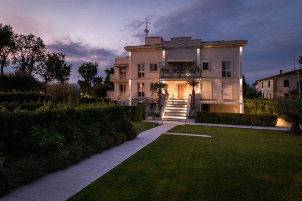 appartamento in vendita a Desenzano del Garda