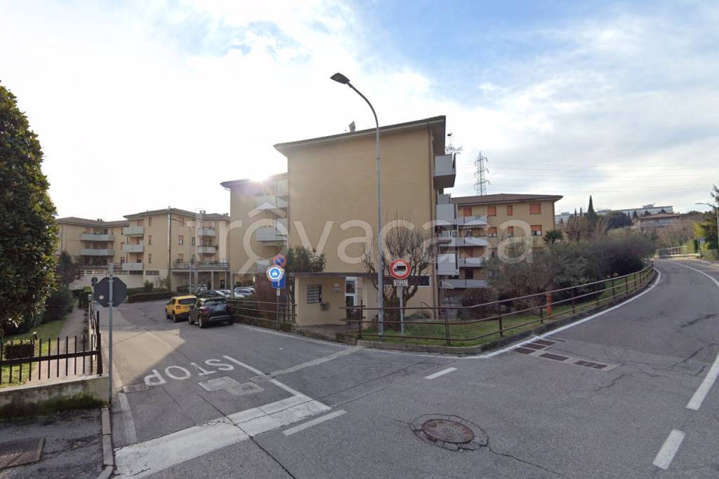 appartamento in vendita a Desenzano del Garda