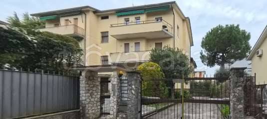 appartamento in vendita a Desenzano del Garda