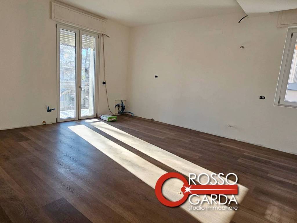 appartamento in vendita a Desenzano del Garda