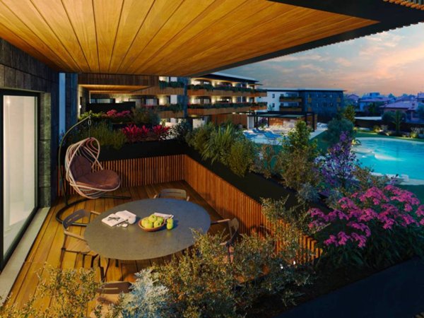 appartamento in vendita a Desenzano del Garda in zona Rivoltella