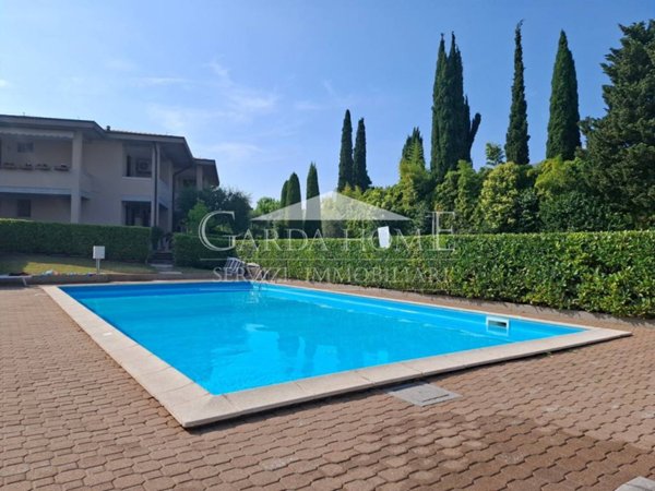 appartamento in vendita a Desenzano del Garda in zona Rivoltella