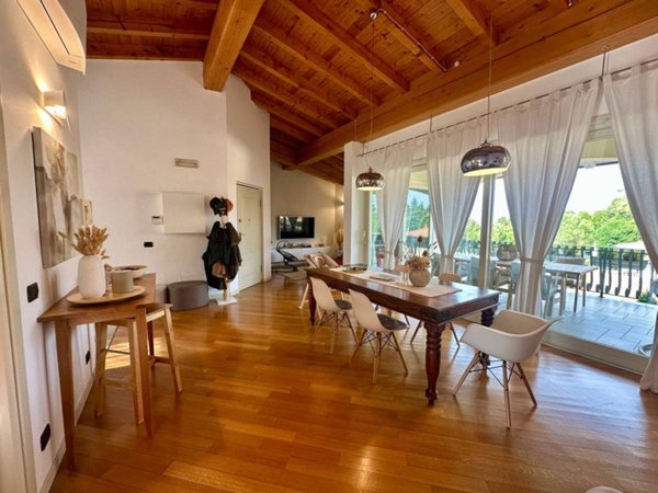 appartamento in vendita a Desenzano del Garda