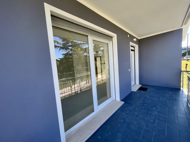 casa indipendente in vendita a Desenzano del Garda