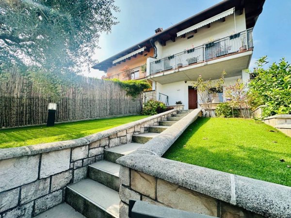 casa indipendente in vendita a Desenzano del Garda