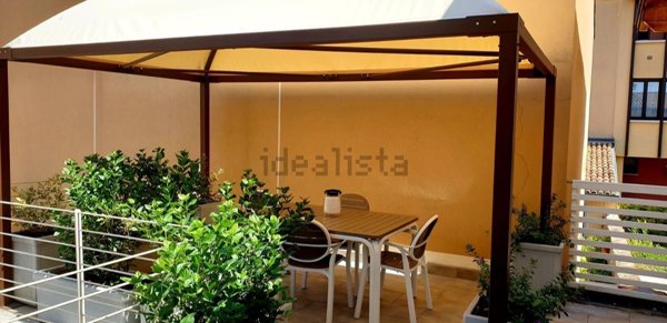 appartamento in vendita a Desenzano del Garda in zona Rivoltella