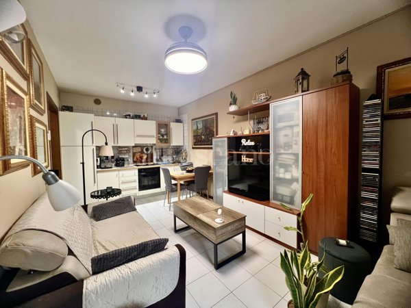 casa indipendente in vendita a Desenzano del Garda