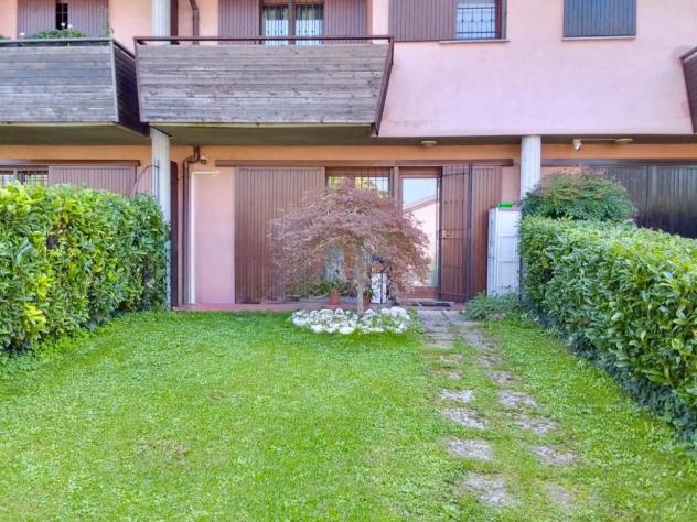 casa indipendente in vendita a Desenzano del Garda