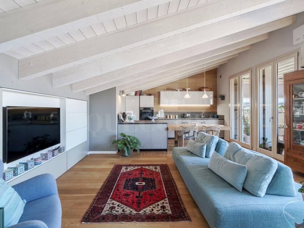 appartamento in vendita a Desenzano del Garda