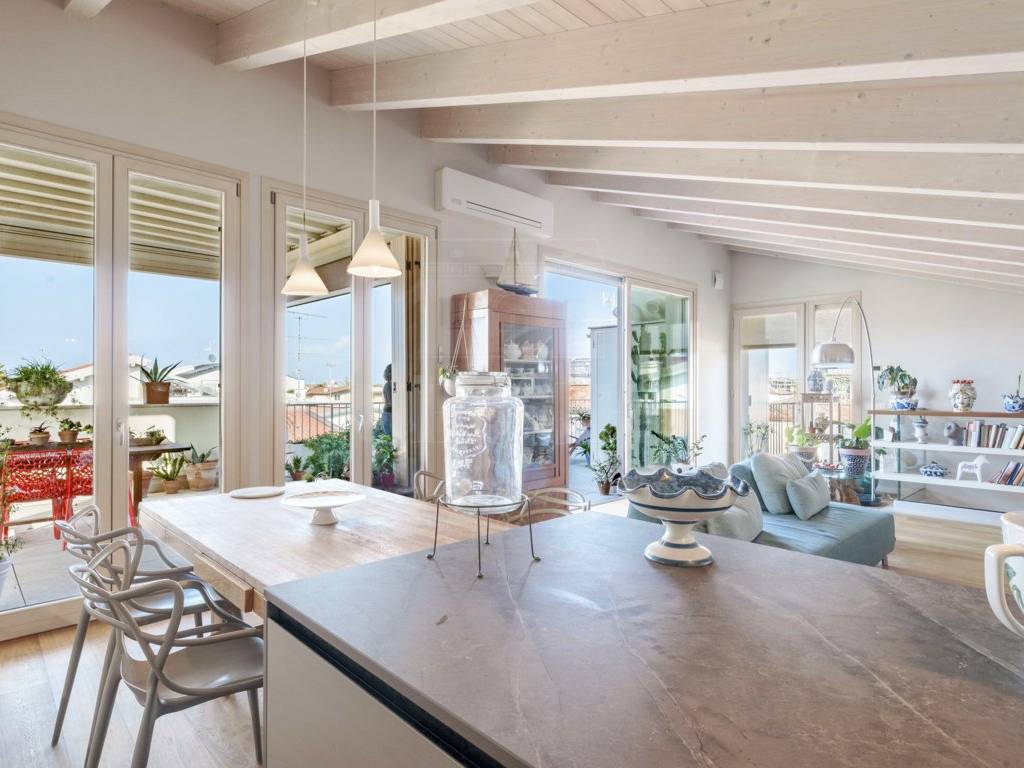 appartamento in vendita a Desenzano del Garda